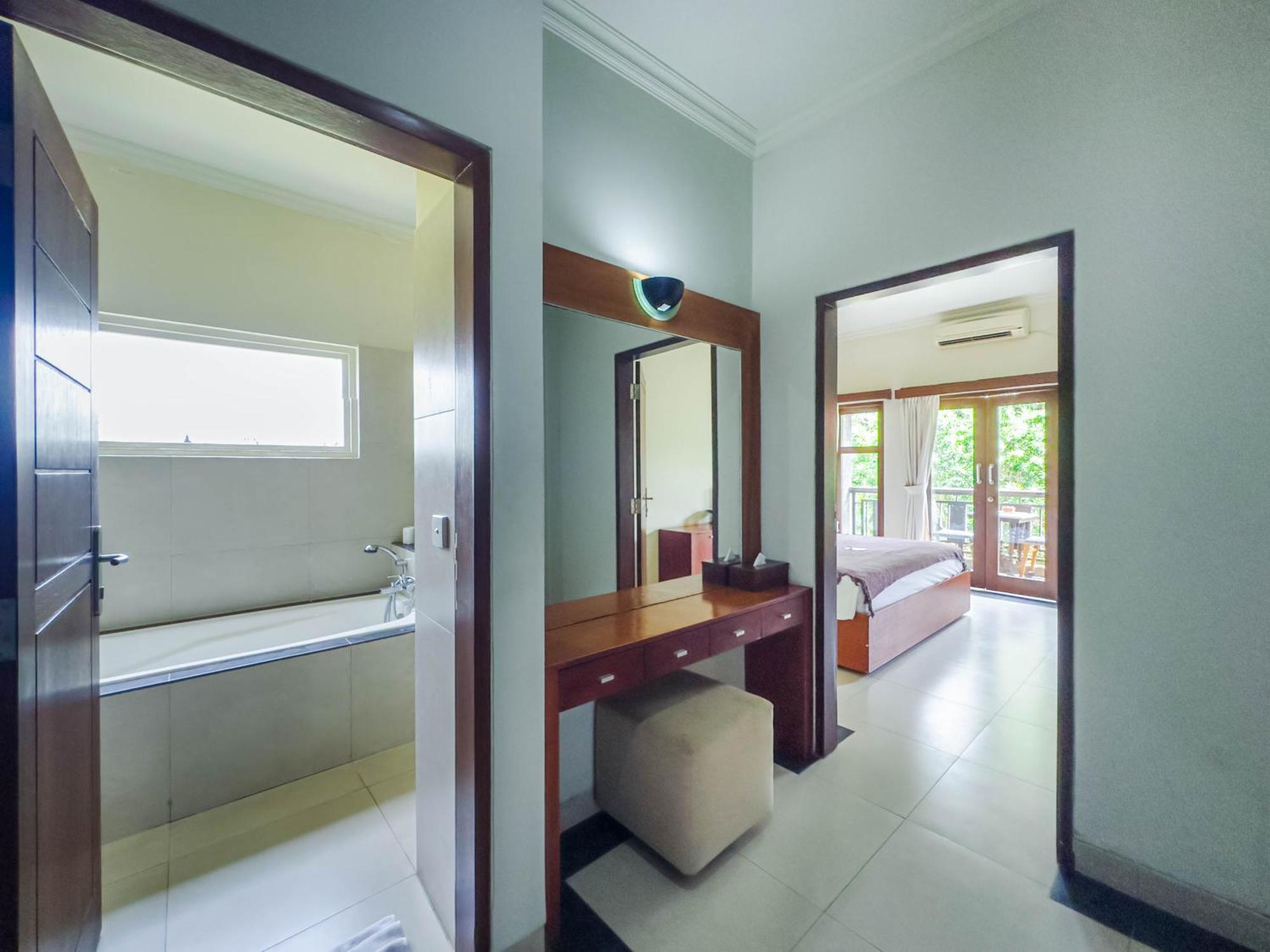 Uma Dana Hotel 3*